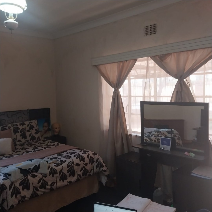 7 Bedroom Property for Sale in Beaconsfield Northern Cape